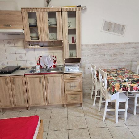 קצ'קמט Orsi Apartman / Vendeghaz מראה חיצוני תמונה