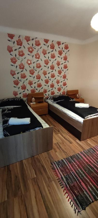 קצ'קמט Orsi Apartman / Vendeghaz מראה חיצוני תמונה